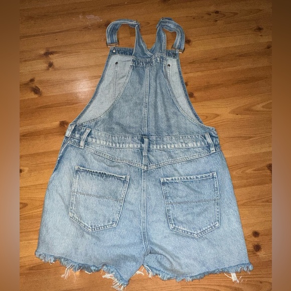 Large Garage overall shorts! - Picture 2 of 4